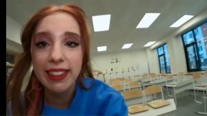 Прятки от СОБАКИ в ШКОЛЕ