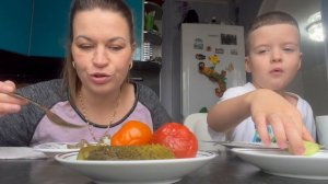 МУКБАНГ ПЕЧЕНЬ ТУШЕНАЯ В СМЕТАНЕ,РИС,СОЛЕНЬЯ/MUKBANG ЕДА ОБЖОР