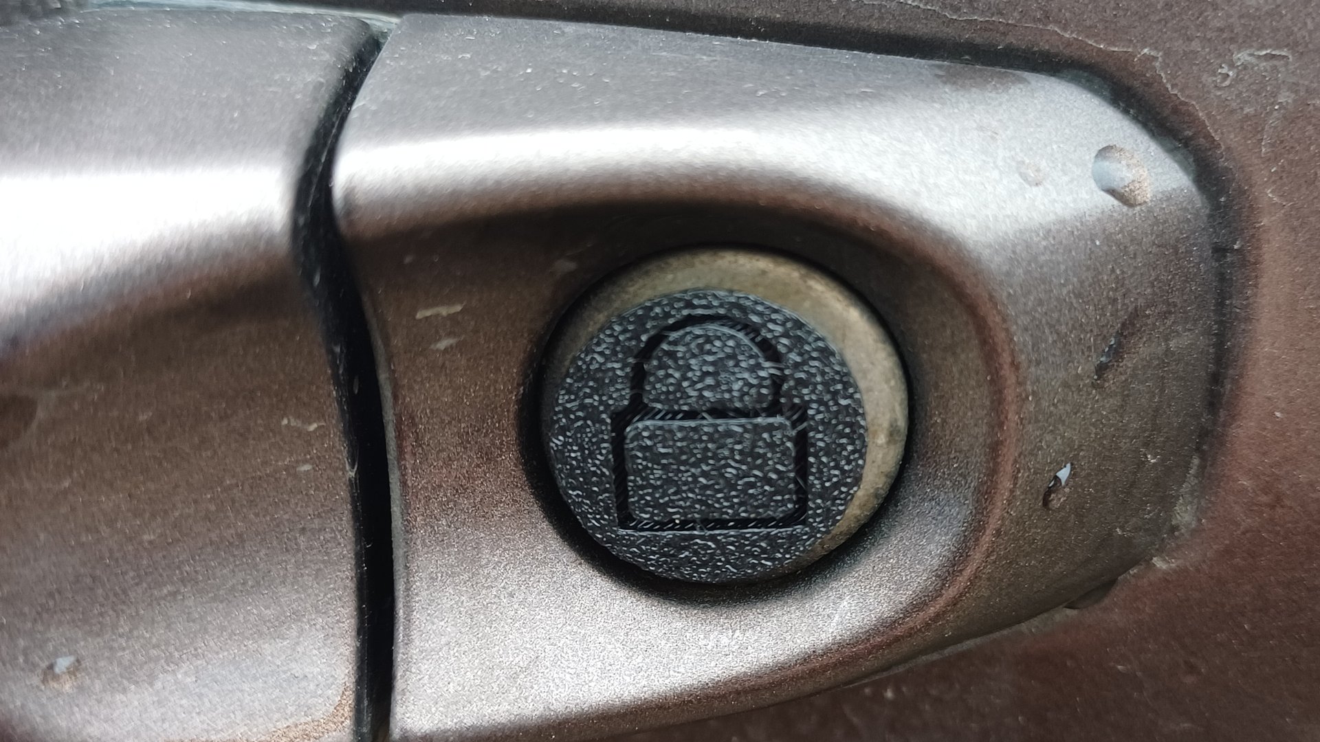 заглушки в личинку замка авто