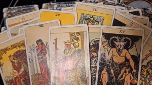 ТАРО РАСКЛАД\ ПОПОЛЗНОВЕНИЯ ИЗ ПРОШЛОГО