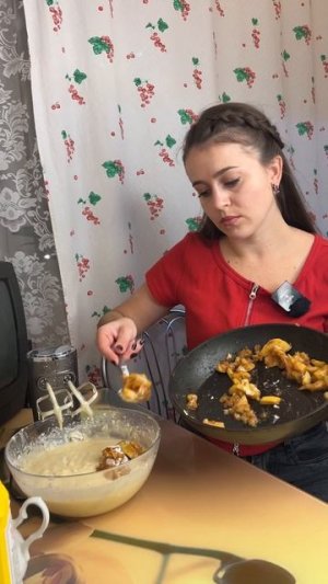 Рецепт яблочного пирога Получилось очень вкусно, кушали всей семьей за чаем🫶🏻 #ПирогНаЧетвертое