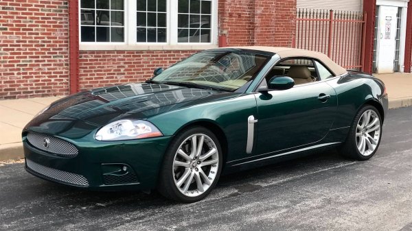 Jaguar XK