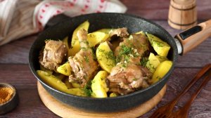 Просто нарезать — и пусть тушится: утка с картошкой на сковороде по-домашнему