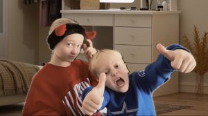 Коля Доля делает макияж сестре 😂