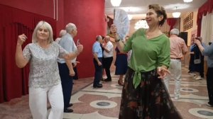 3 ноября.Красиво танцуют....