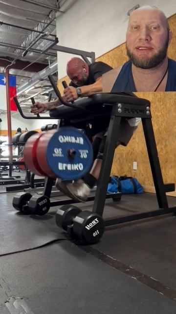Гиперэкстензия с 300 кг с читингом, что это? смотреть онлайн