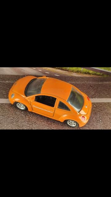 VOLKSWAGEN BEETLE смотреть онлайн