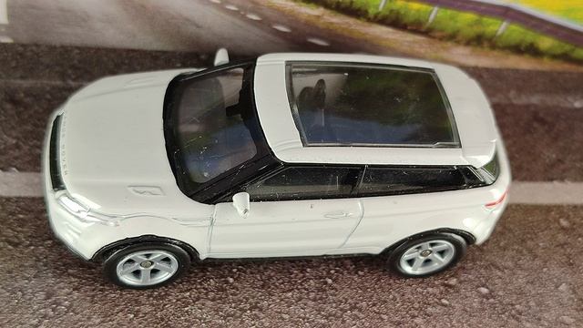 LAND ROVER RANGE ROVER EVOQUE смотреть онлайн