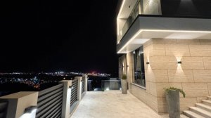 ДОМ В СТИЛЕ ХАЙ-ТЕК С ВИДОМ НА МОРЕ