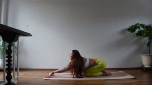 YOGA STRETCHING EXERCISE