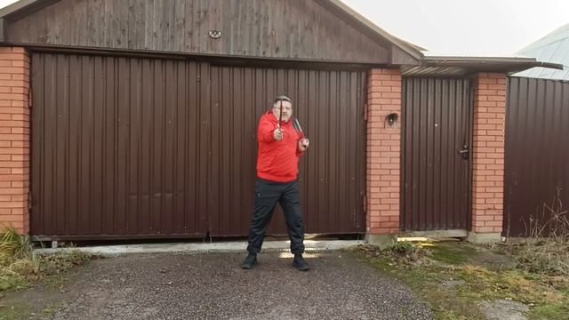 Упражнения с мечами-бабочками Вин Чун в деревне