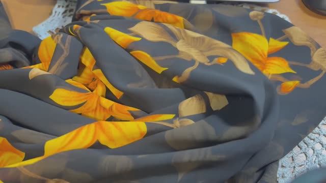 Влог с 27 октября по 2 ноября 25 года. Новая ткань для шитья, новые ароматы. И в дорогу с вязанием смотреть онлайн