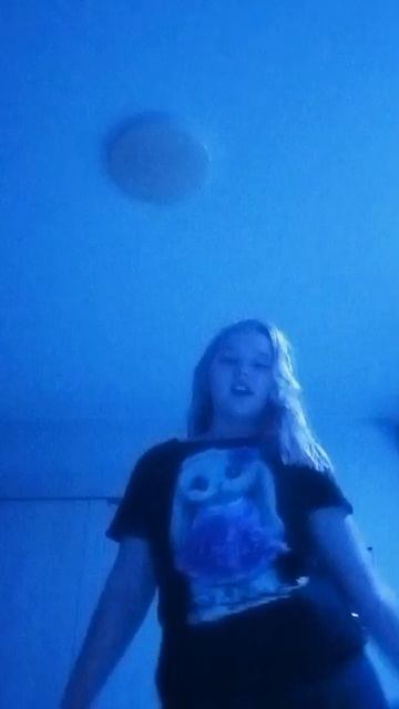 1000017182.mp4 смотреть онлайн