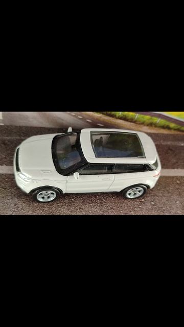 LAND ROVER RANGE ROVER EVOQUE смотреть онлайн