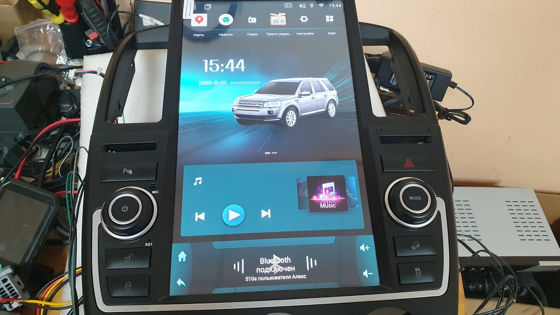 Головное устройство для Land Rover Freelander II, стиль Tesla смотреть онлайн