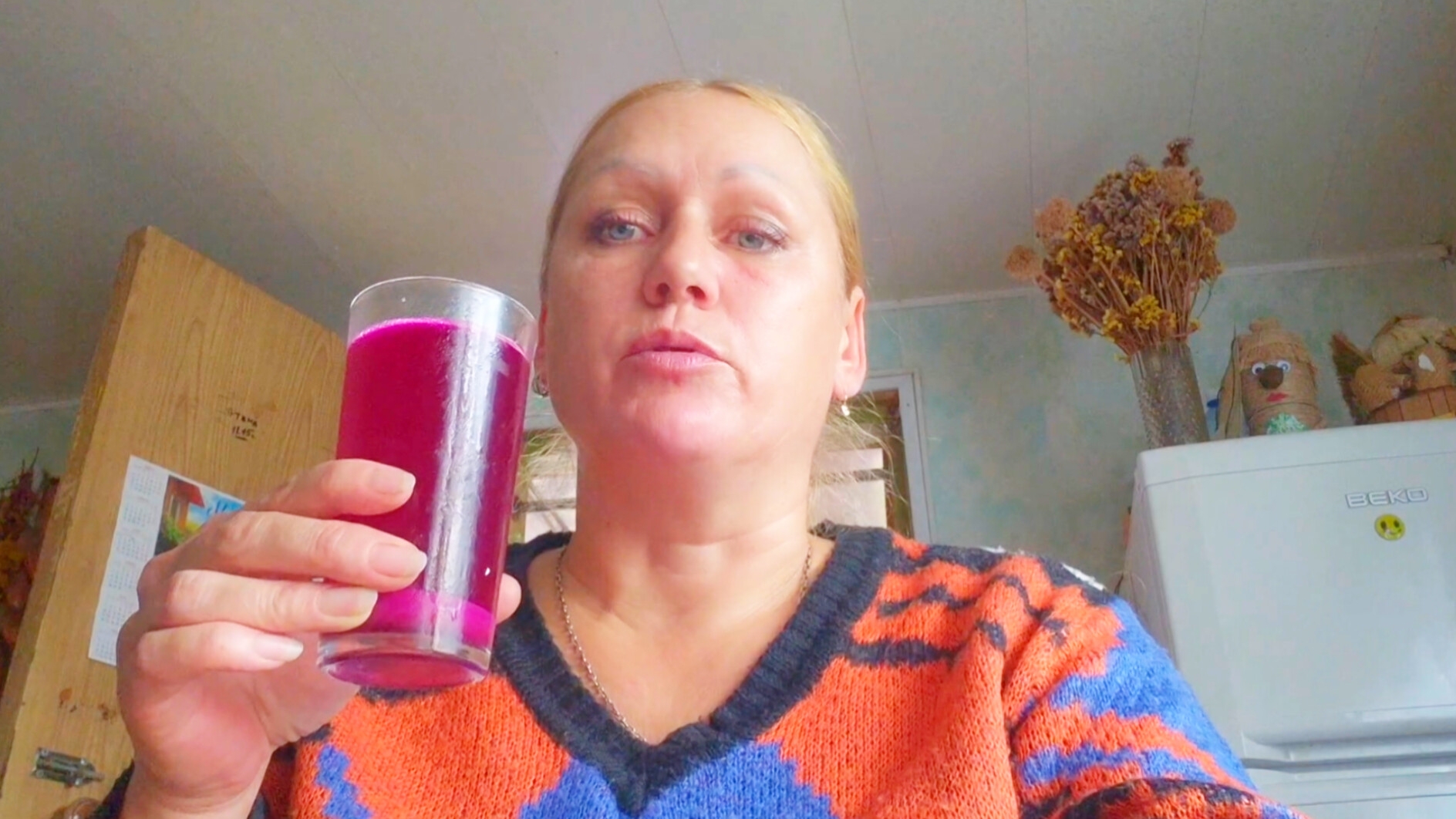 Жизнь в маленькой Деревне,Всех накормила от Души смотреть онлайн