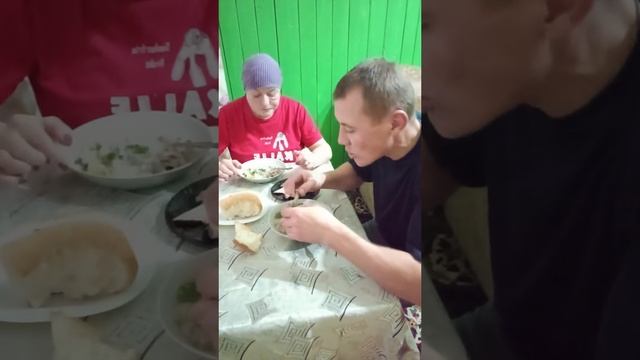 Приятного аппетита 😋 смотреть онлайн