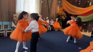 Парный танец средняя группа