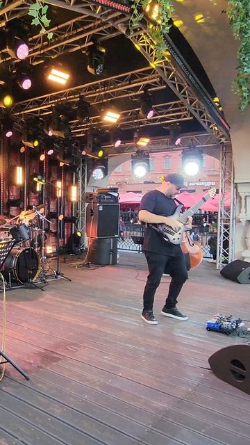 Солировал как-то на Московских Сезонах. Вспоминаем лето. Бас Dingwall ABZ Custom Максимов/Сокулер смотреть онлайн