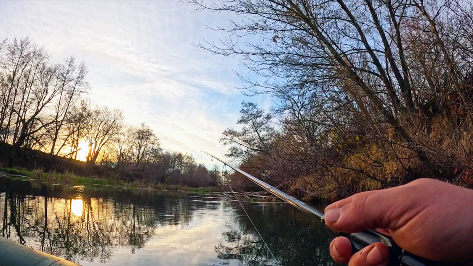 ПОПАЛ НА ОТЛИЧНЫЙ КЛЕВ ЩУКИ! РЫБАЛКА НА ДЖИГ ОСЕНЬЮ! В поисках ТРОФЕЯ по реке КАРАМЫШ! Рыбалка 2025