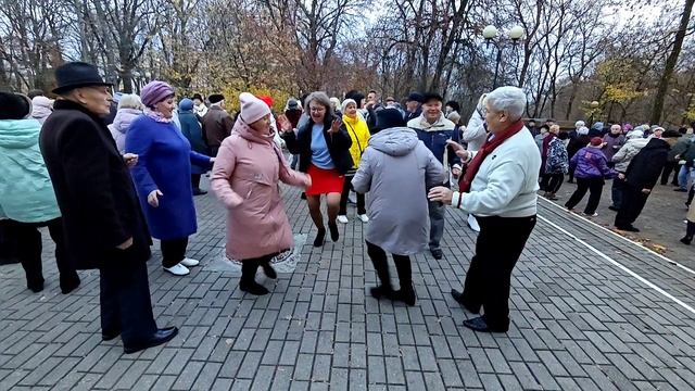 2.11.25г... "ВЕСЕЛЫЙ ДЕД"... смотреть онлайн