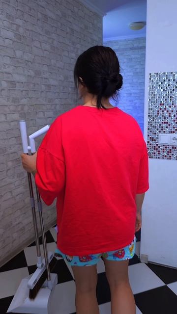 😂 Вот так надо поднимать упавшие M&M’s! 😏😱 смотреть онлайн