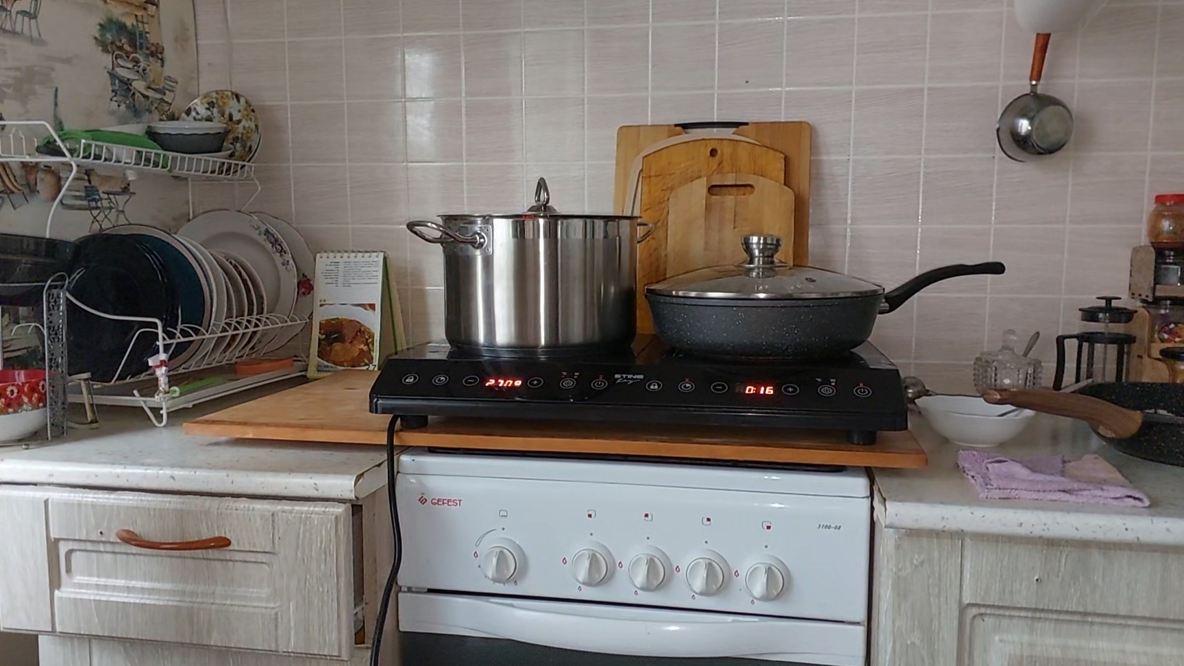 Готовлю плов и борщ, наконец-то получилось как надо смотреть онлайн