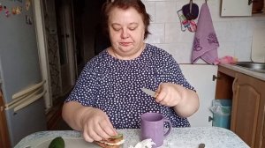 Любимым ребёнком родителей была младшая Олеся 🤱🥰 потому что дровош🐶вку им подкинули цыгане 🏕️