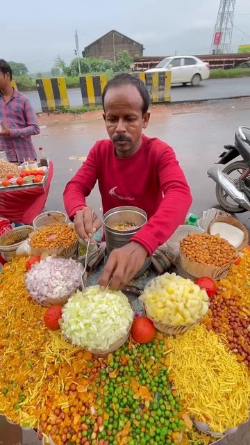 Мать всех киосков с джалмури в Индии. 0,20 доллара #shorts смотреть онлайн