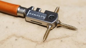 Бутылка в вазу: лайфхак, который удивит всех!