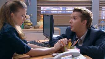 Игрушки, 2 сезон, 17 серия смотреть онлайн