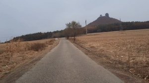 Китай,Цзиси. Автостопом,подьем в лесу на пагоду «Да Цзигуань Шань».ноябрь 2025 года.