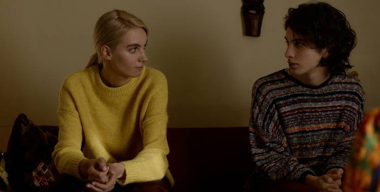 Первый снег (2022) смотреть онлайн