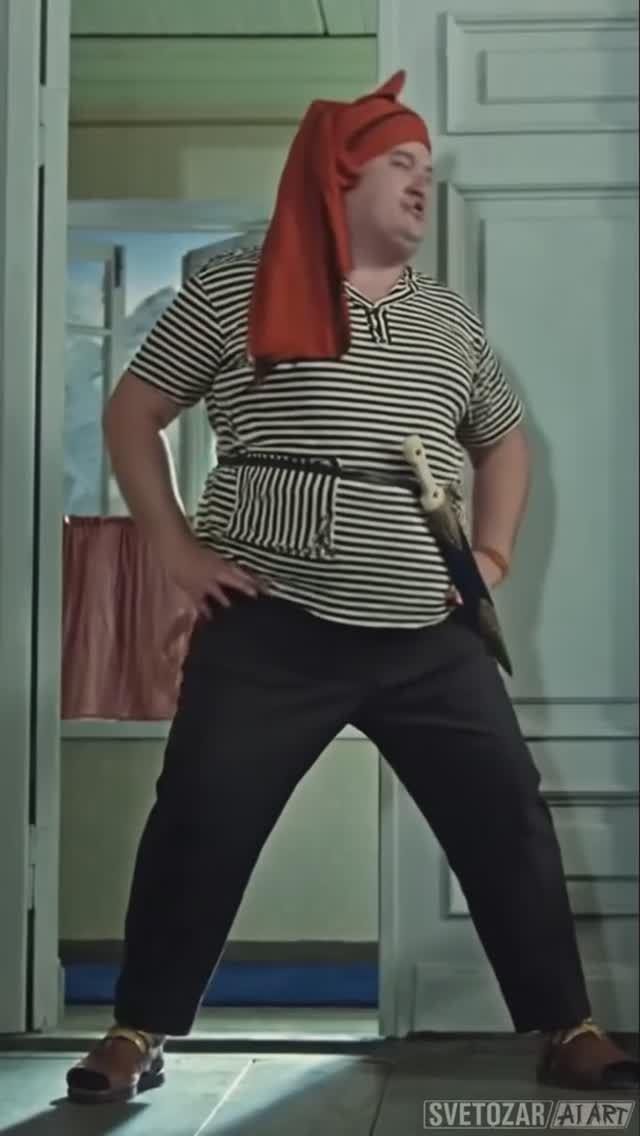 Танцевальная пауза 😁 смотреть онлайн