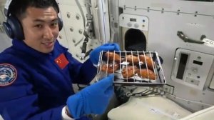 🍗 Cтанция «Тяньгун»: Барбекю-вечеринка на орбите 🛰