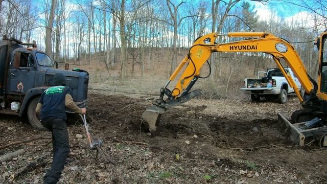 Эвакуация из леса старинного грузовика смотреть онлайн
