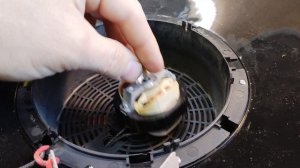 Сушилка для овощей Marta не включается (дует холодным)