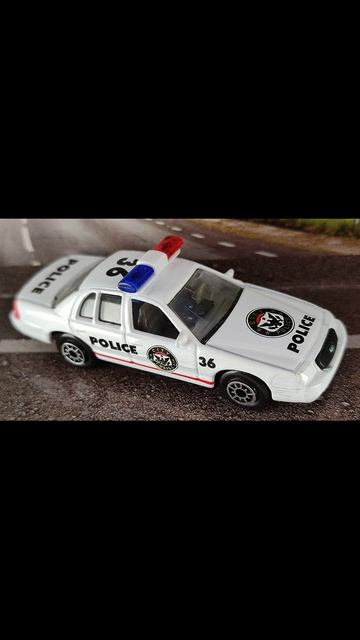 FORD CROWN VICTORIA смотреть онлайн