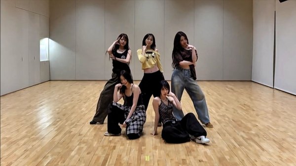 LE SSERAFIM - 'spaghetti' dance practice mirrored