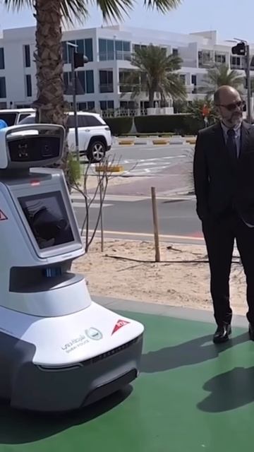 Робот-коп на улицах Дубая #новости #новостисегодня