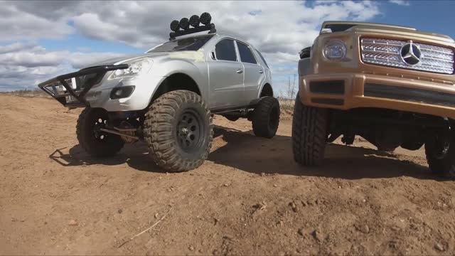 ГЕЛЕНДВАГЕН против ML500. Радиоуправляемые внедорожники на бездорожье смотреть онлайн