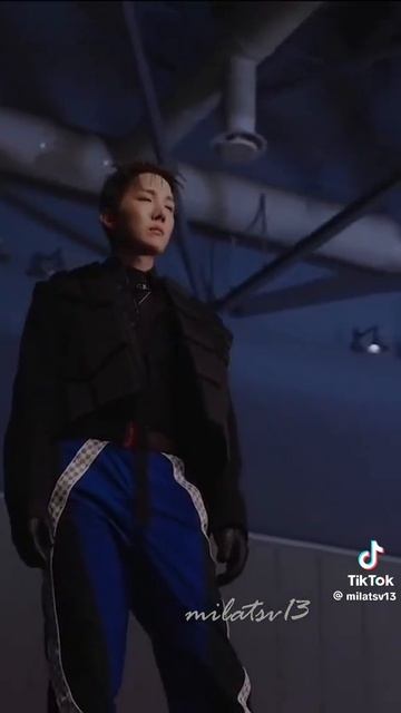 Это точно тот человек которому сказали, что он похож на лошадь? смотреть онлайн