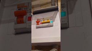 Подключение генератора с помощью 3х позиционного переключателя)