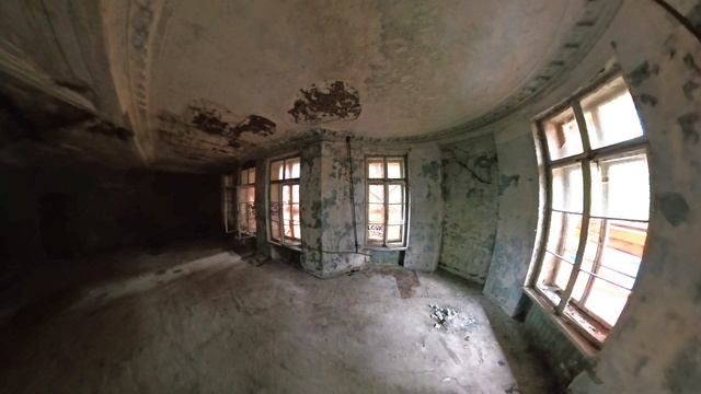 Прогулка по даче Фаберже смотреть онлайн