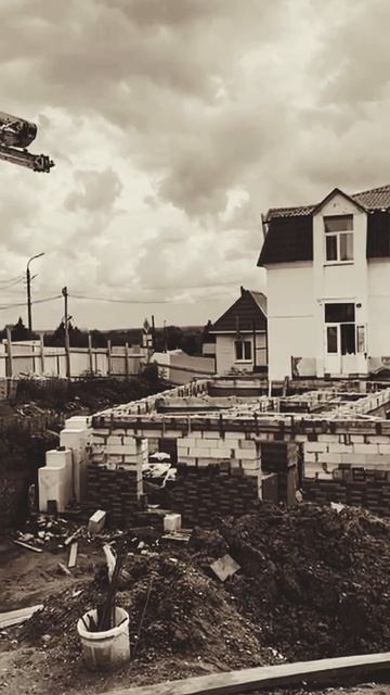 Заливка армопояса на будущей гостинице! Бетонный насос в работе 🏗️🚛