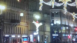 На дороге, на пороге, на постели, за столом))))