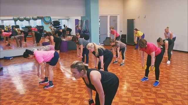 ФУНКЦИОНАЛЬНЫЙ ТРЕНИНГ / FUNCTIONAL TRAINING / ГРУППОВАЯ ТРЕНИРОВКА смотреть онлайн