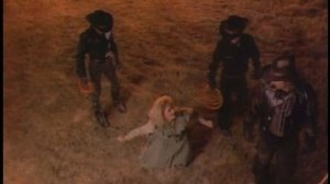 Bonnie Tyler – «Holding Out for a Hero»