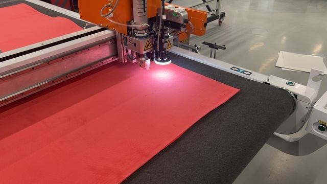 Планшетно-режущий плоттер Filato для резки EVA смотреть онлайн