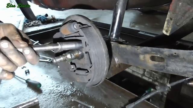 Замена задней балки Audi 80 смотреть онлайн